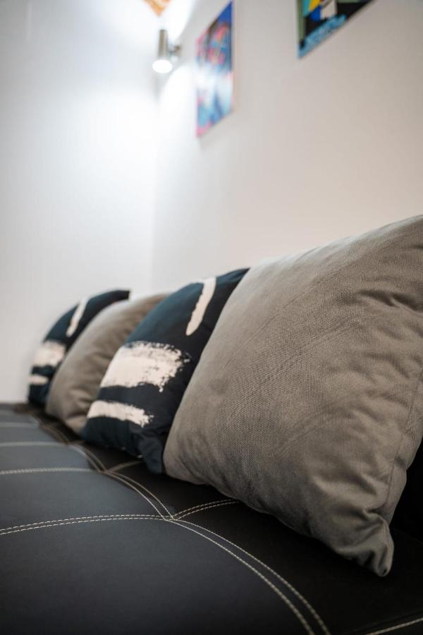 Art & Suite Apartment Caces Eksteriør bilde